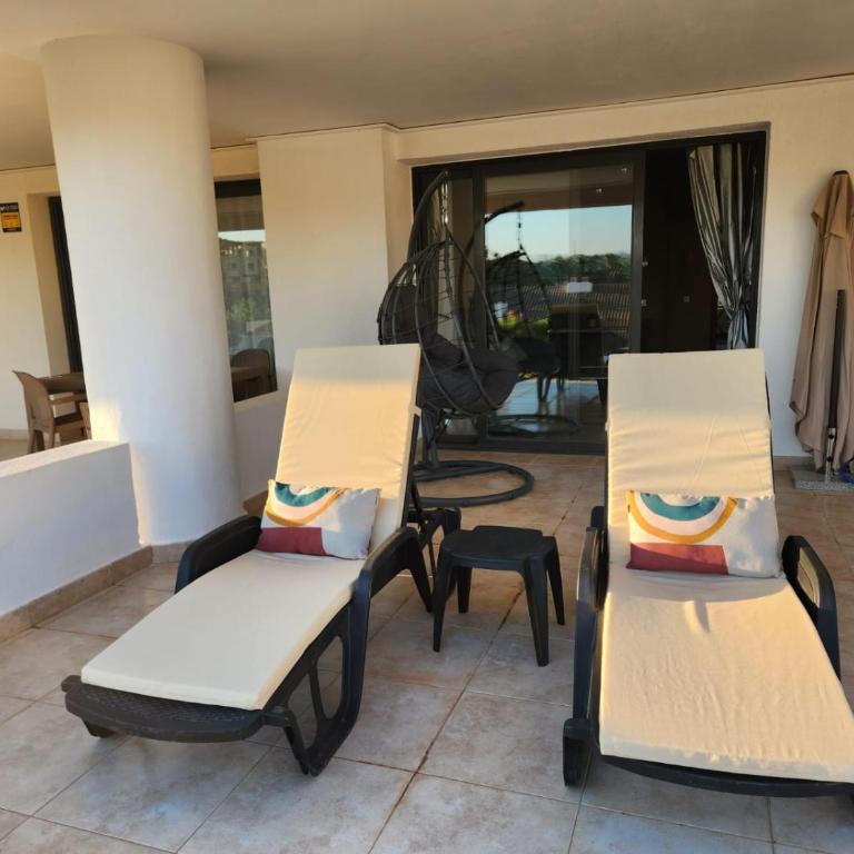 Bajo con vistas a la piscina en Valle del Este Golf - Apartamento - Planta baja - 16