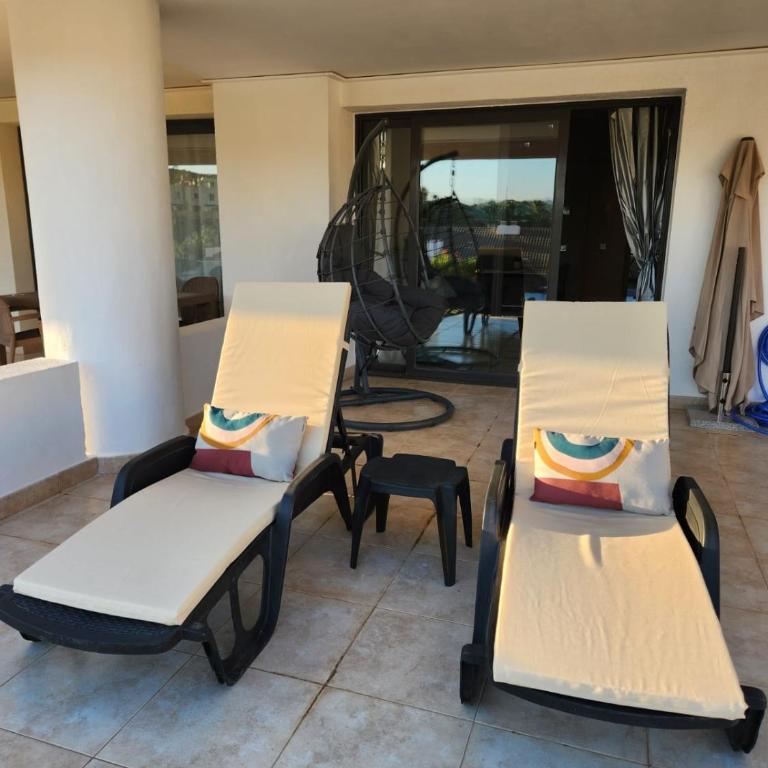 Bajo con vistas a la piscina en Valle del Este Golf - Apartamento - Planta baja - 20