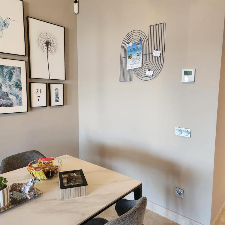Bajo con vistas a la piscina en Valle del Este Golf - Apartamento - Planta baja - 45