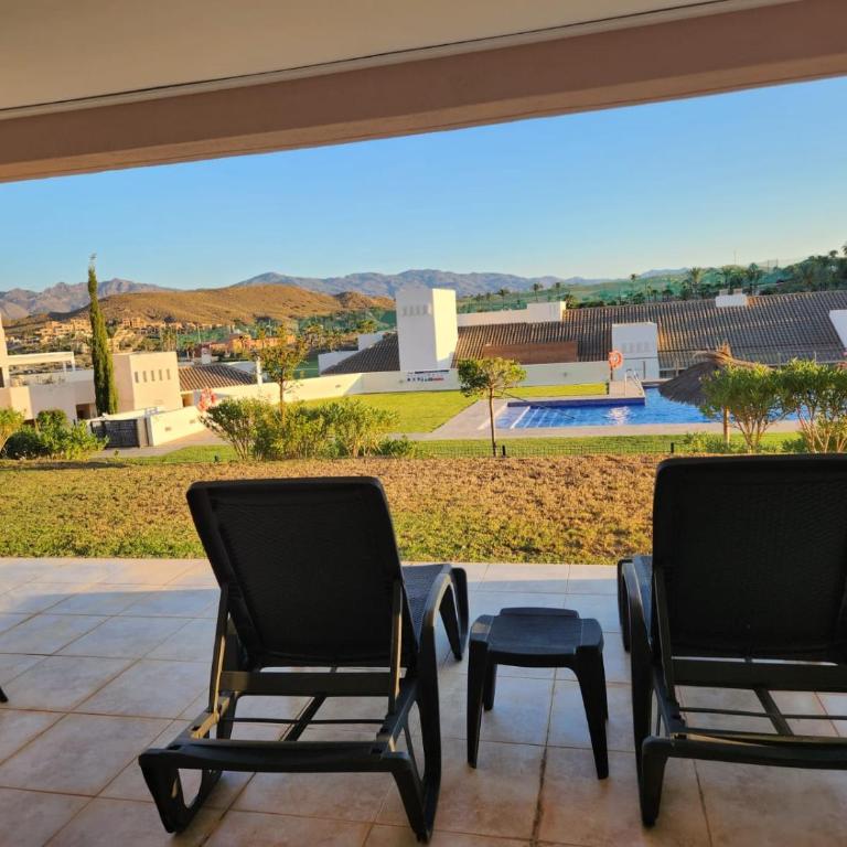 Bajo con vistas a la piscina en Valle del Este Golf - Apartamento - Planta baja - 52