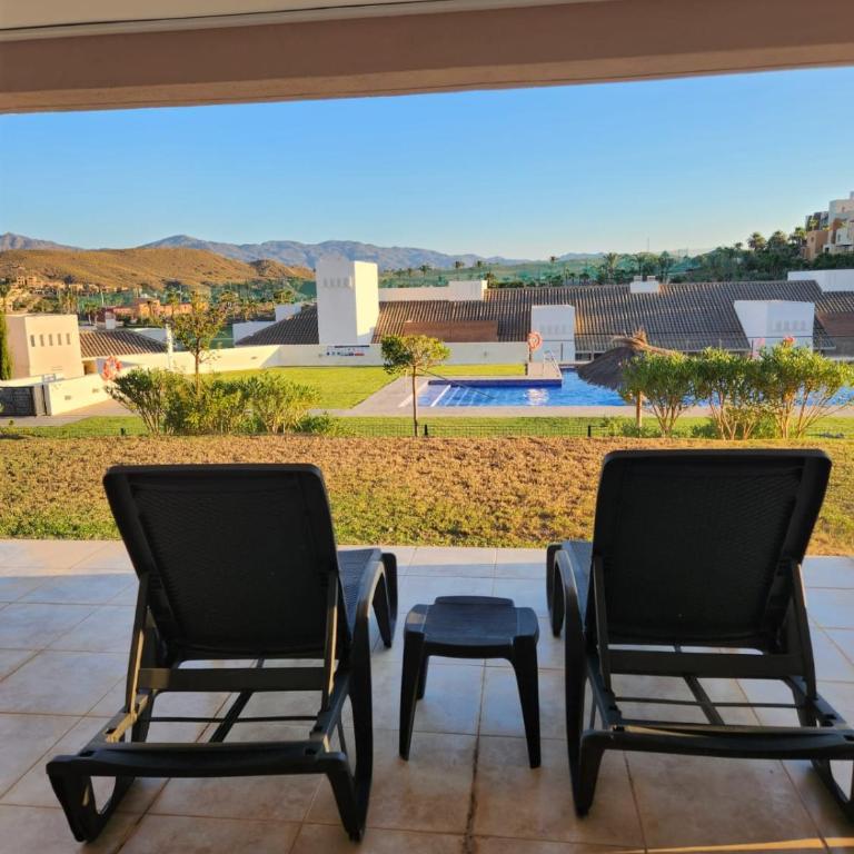 Bajo con vistas a la piscina en Valle del Este Golf - Apartamento - Planta baja - 39