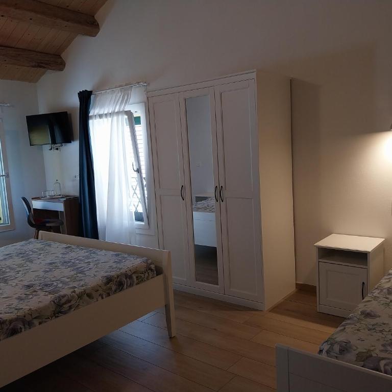 B&B La Casa Gialla - Camera Tripla con Bagno Privato - 7