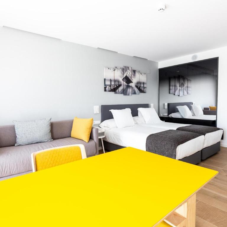 Sercotel Valencia Alameda 41 - Family Room (2 Adults + 1 Child) - 8