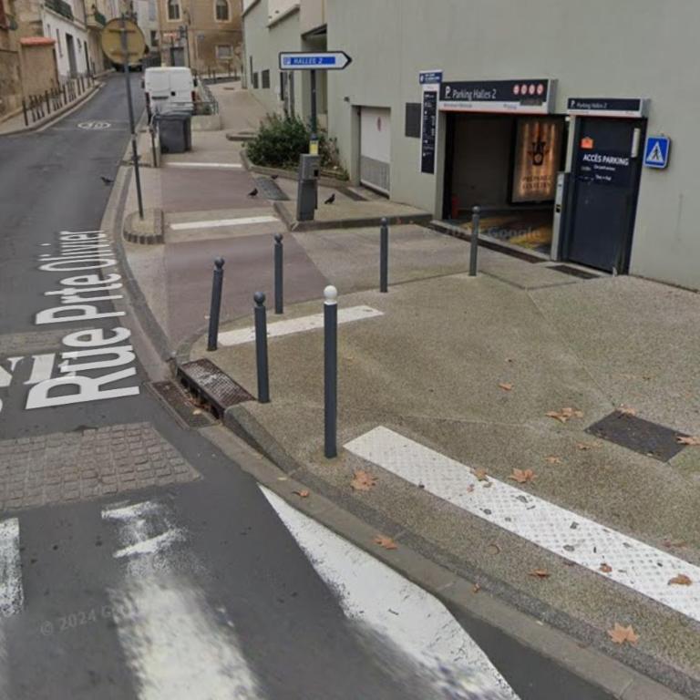 Tiny House 1, 2 ou 3 personnes SoeursGrises Béziers Centre Historique coeur de l'Hérault Occitanie, plus vieille ville de France, chemin de Compostelle à pied ou velo, passeport du pèlerin 24h, petits dejeuners et repas, 300m du centre ville - Maison 2 Chambres - 24