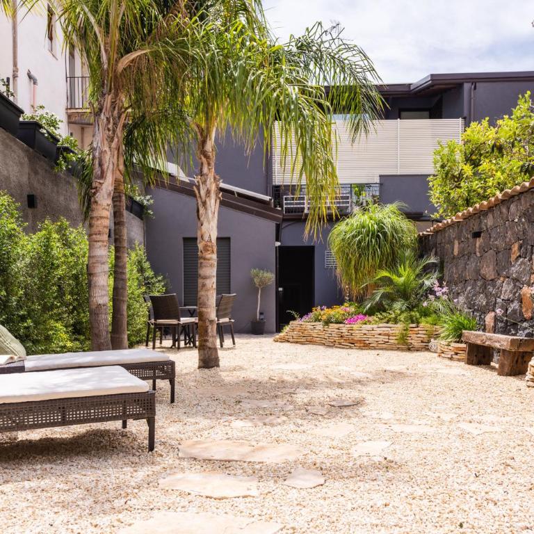 Leone Apartment with Garden by Wonderful Italy - Apartment - 22