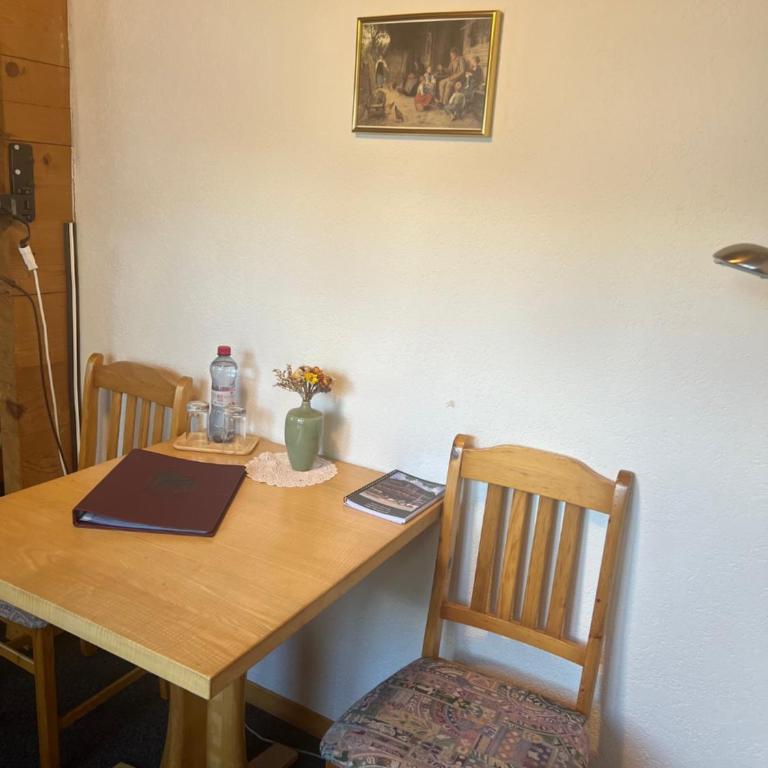 Hotel Grimsel - Budget Doppelzimmer - 3
