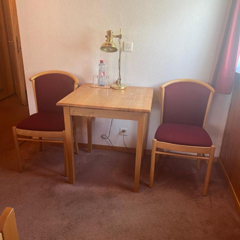 Hotel Grimsel - Comfort Doppelzimmer - 9