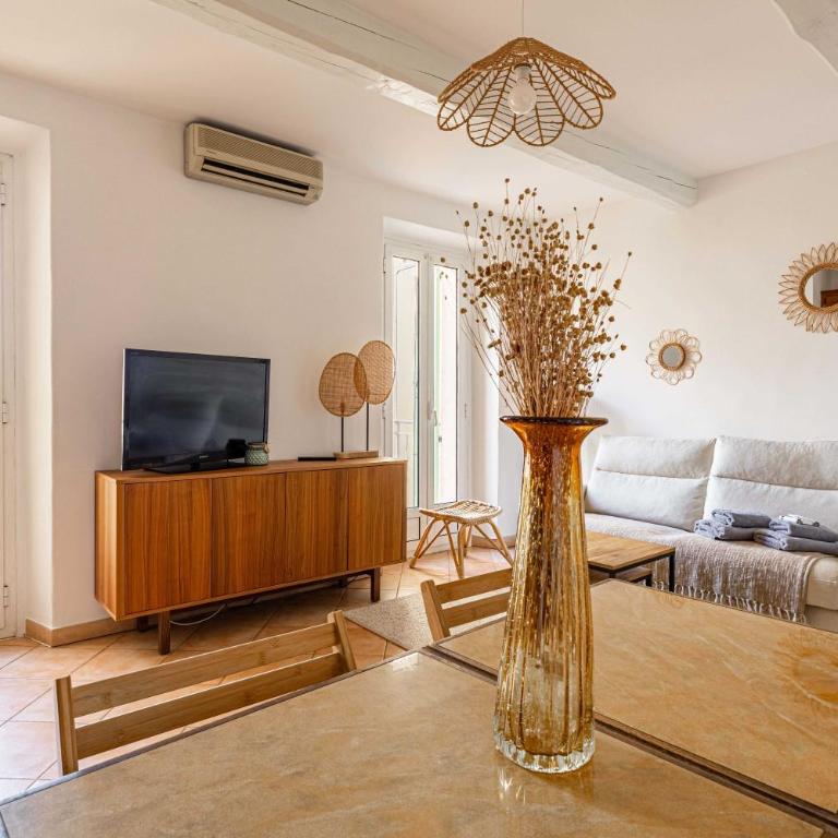 Charming apartment heart of Le Suquet - Apartment - 1