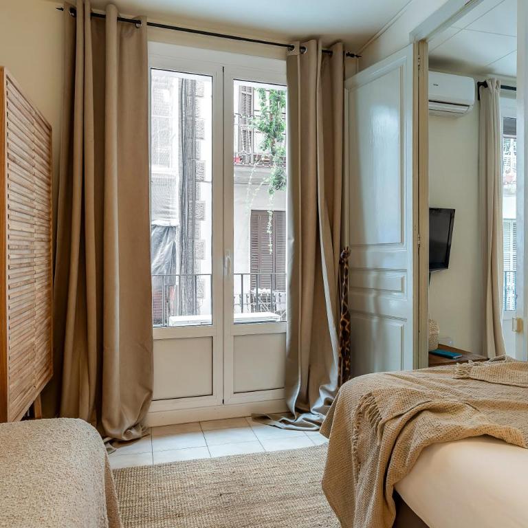 Canela Homes BARCELONA LESSEPS - Three-Bedroom Apartment - 24
