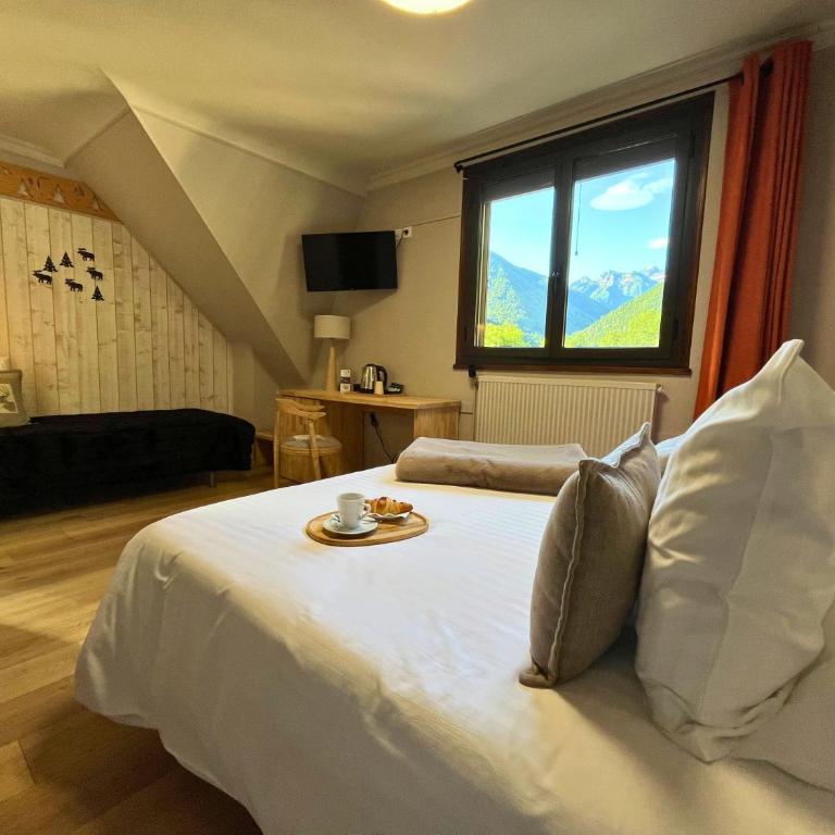 Hôtel La Rencluse - Chambre Triple – Vue sur Montagne - 4