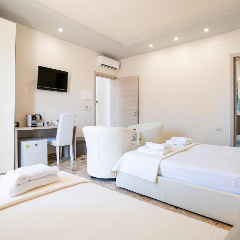 Dei del Mare Boutique Rooms - Camera Tripla Luxury - 10