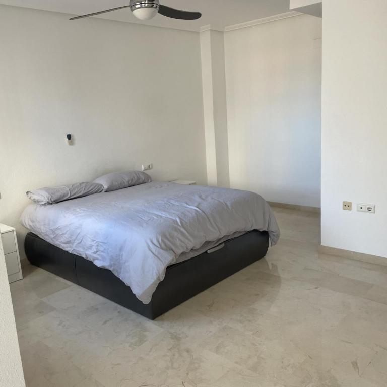 Spacious apartment on 3 levels - Apartamento de 3 dormitorios - 4