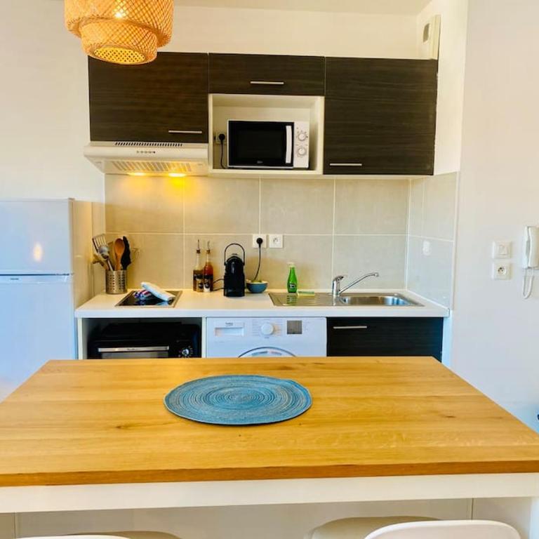 ''Loulou'' T1 moderne et lumineux, centre ville, wifi, parking - Appartement 1 Chambre - 9