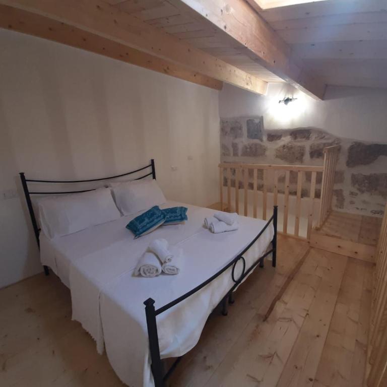 Nice apt in a street in old town - One-Bedroom Apartment - 16