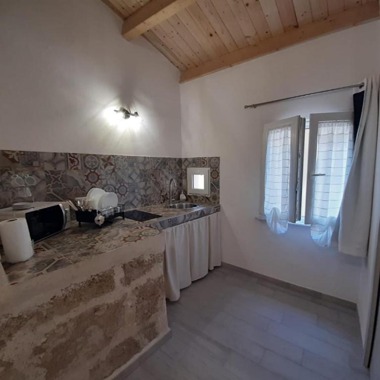 Nice apt in a street in old town - One-Bedroom Apartment - 21