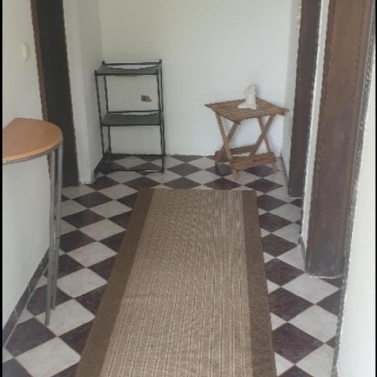 Apartment MKafee Pofalici - One-Bedroom Apartment - 2