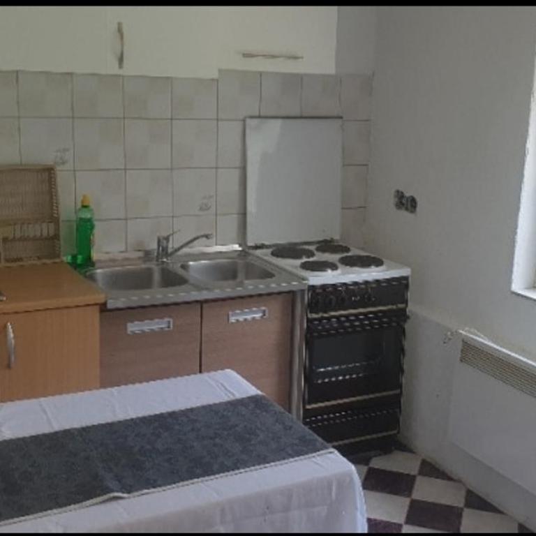 Apartment MKafee Pofalici - One-Bedroom Apartment - 4