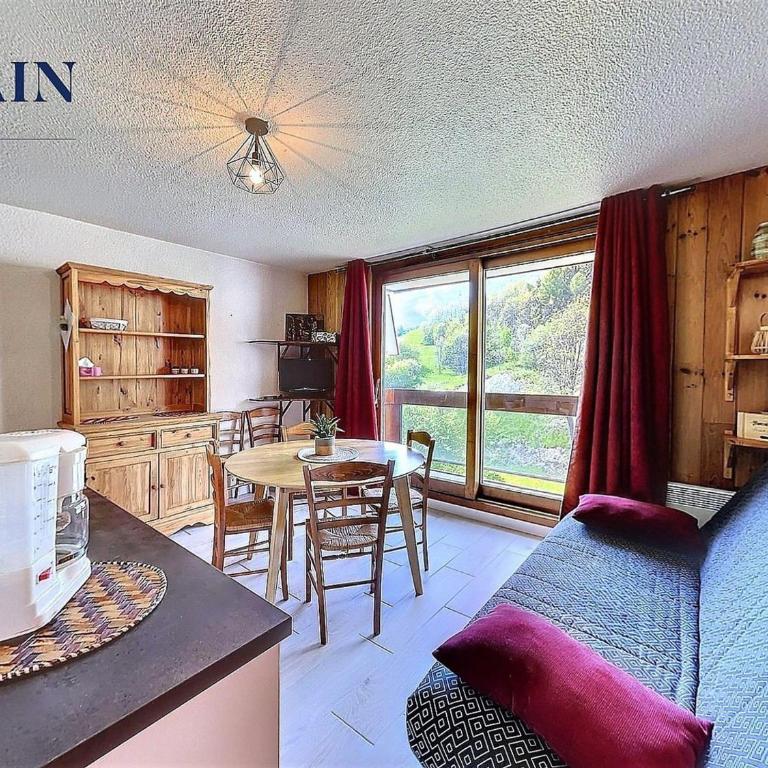 Studio chaleureux, skis aux pieds, balcon sud avec vue pistes - Studio - 10