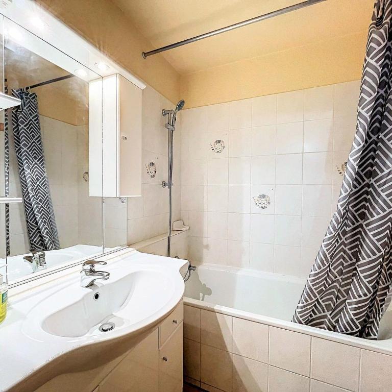 Studio chaleureux, skis aux pieds, balcon sud avec vue pistes - Studio - 14