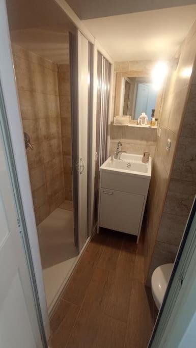 Nicaredda - One-Bedroom House - 12