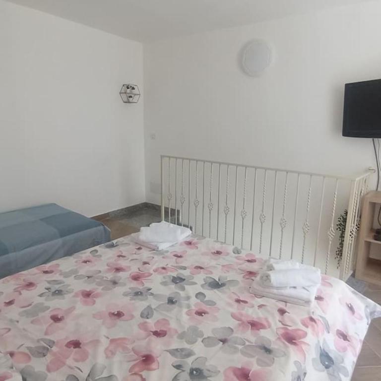 Nicaredda - One-Bedroom House - 15