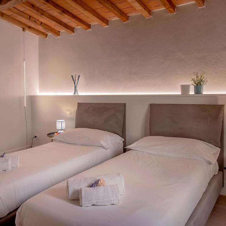Duomo Florence Apartment - Two-Bedroom Apartment - 30