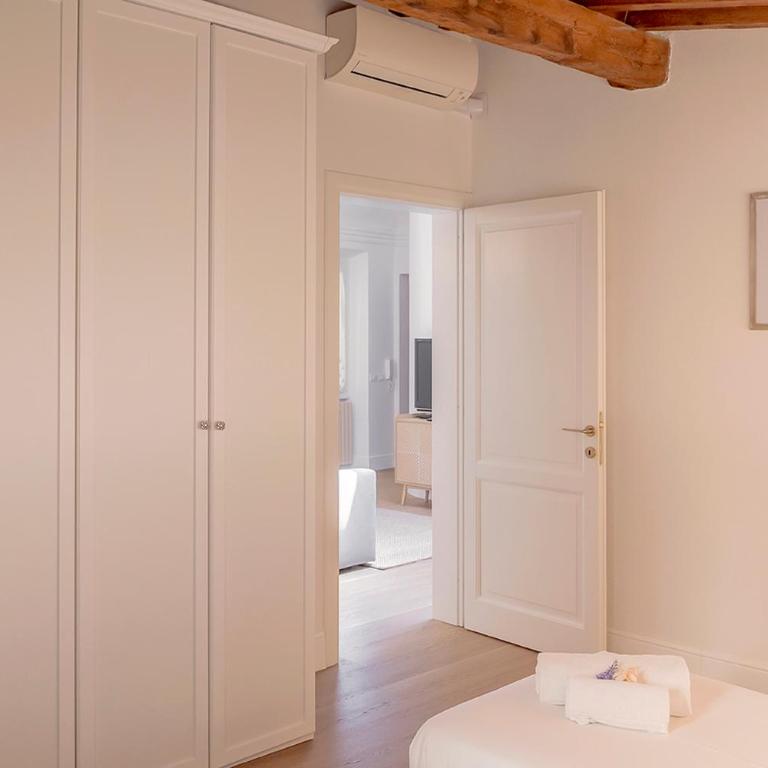 Duomo Florence Apartment - Two-Bedroom Apartment - 31