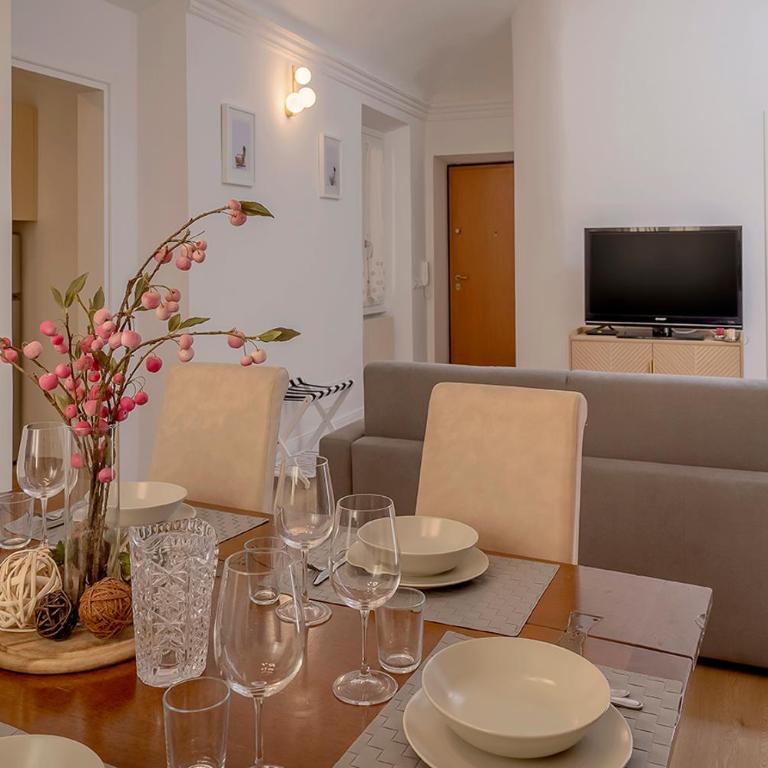 Duomo Florence Apartment - Two-Bedroom Apartment - 11