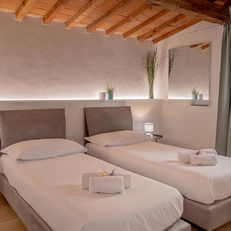 Duomo Florence Apartment - Two-Bedroom Apartment - 32