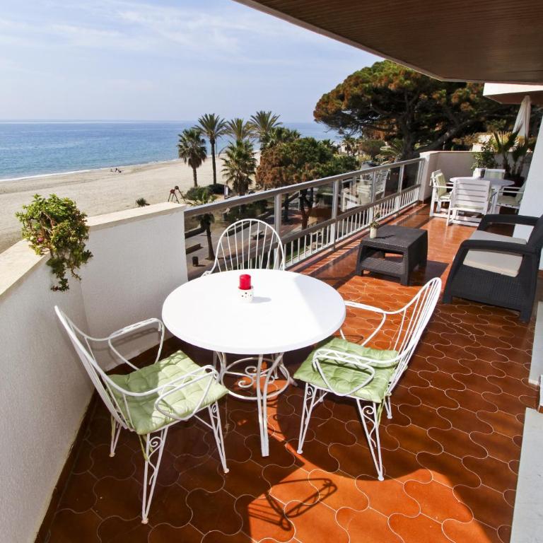 VILLAMAR HomeStay By Turismar - Apartment with View and Balcony - 1