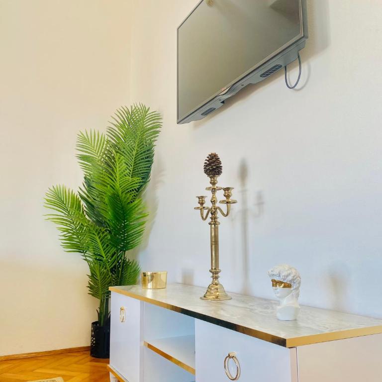 Beach House Bliss - Two-Bedroom Apartment - 20