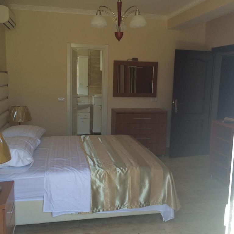 Apartments Amira - One-Bedroom Apartment - 14