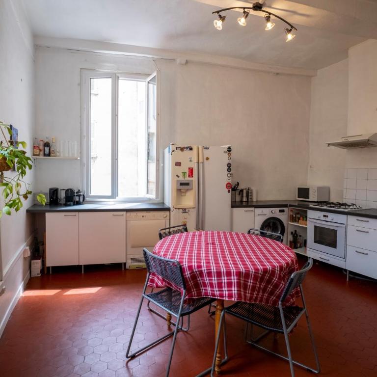 Appartement spacieux vieux Nice - Appartement 3 Chambres - 8