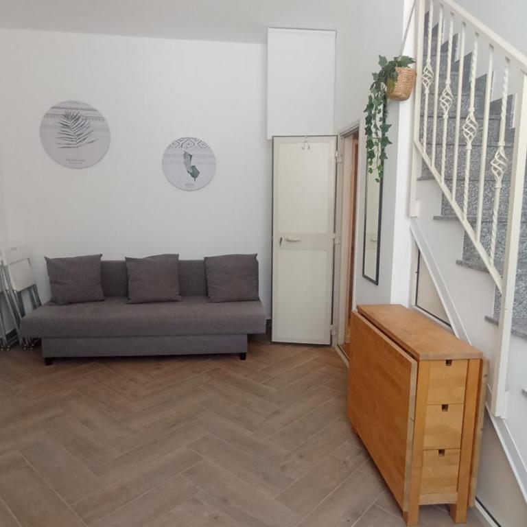 Nicaredda - One-Bedroom House - 5