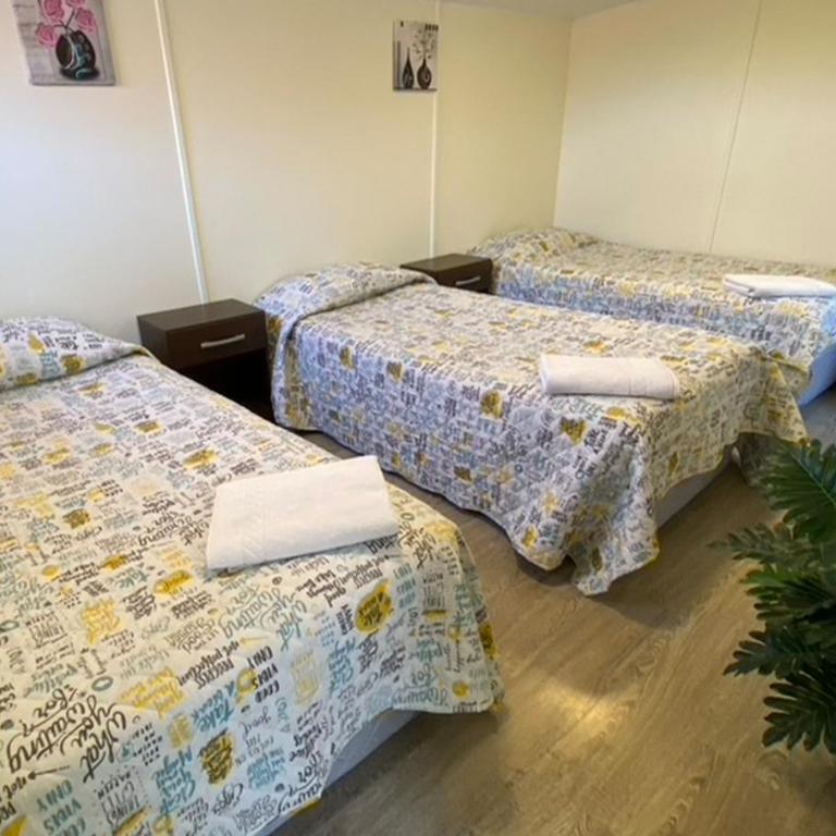 Hostal Del Tuto - Family Room - 2