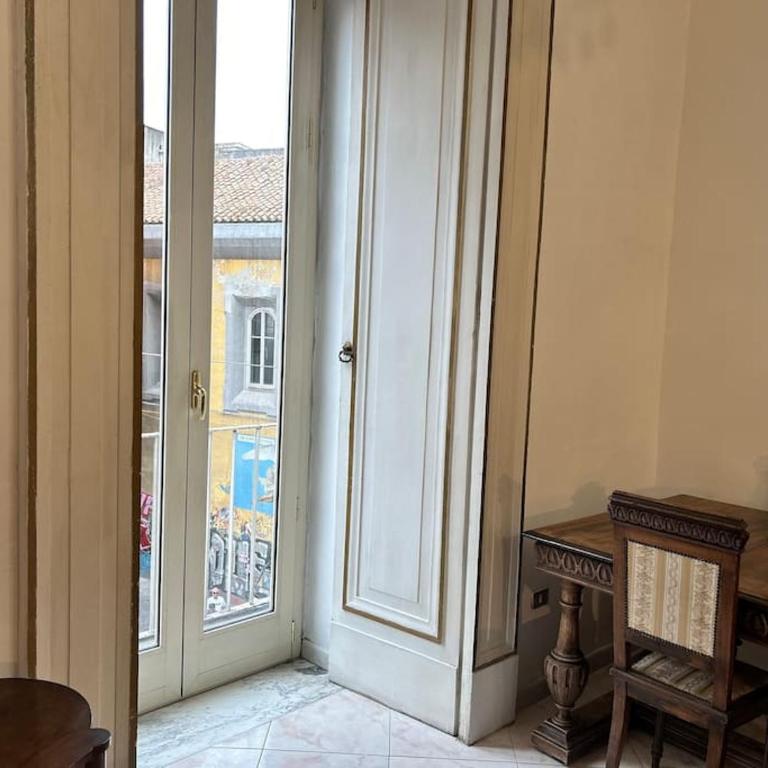 Museo&Dante - 2bedroom and 2bathroom con vista su Port'Alba - Three-Bedroom Apartment - 8