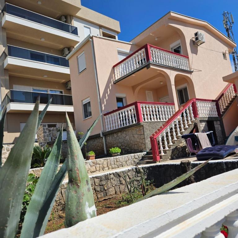 Villa mit wunderschönem Meerblick - Villa with Sea View - 1