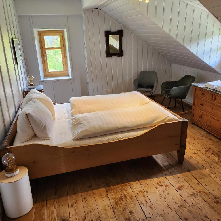 Gasthaus Crestasee - Doppelzimmer mit Seeblick - 4