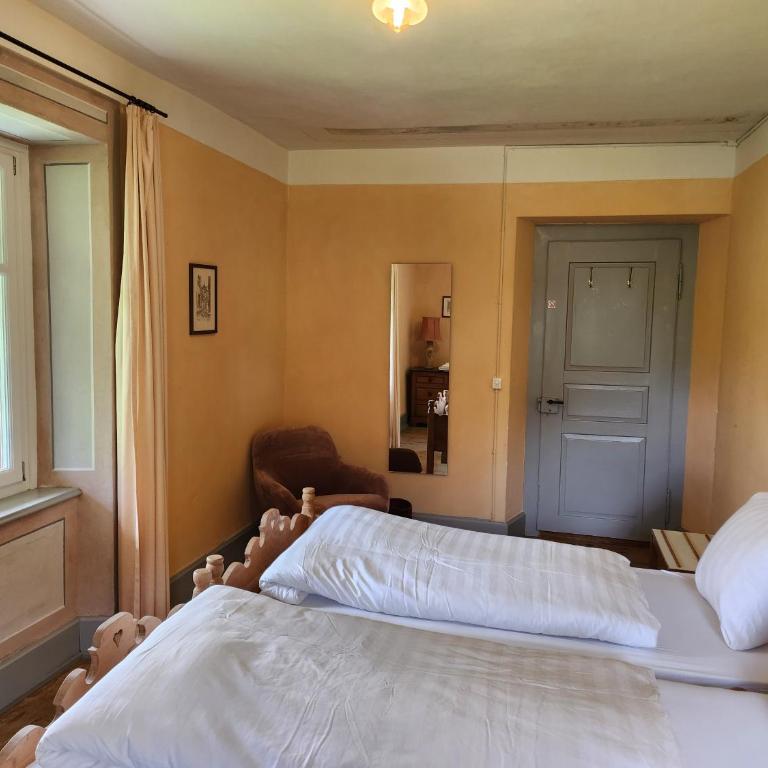 Gasthaus Crestasee - Zweibettzimmer mit Seeblick - 8