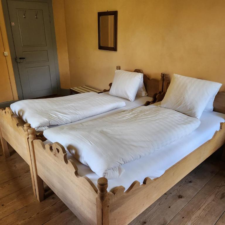 Gasthaus Crestasee - Zweibettzimmer mit Seeblick - 5