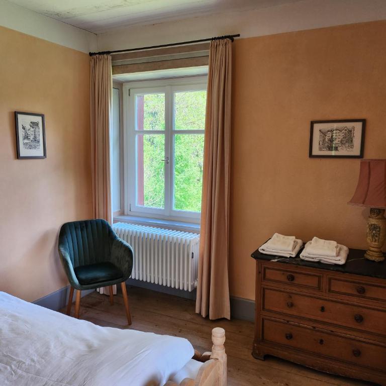 Gasthaus Crestasee - Zweibettzimmer mit Seeblick - 1