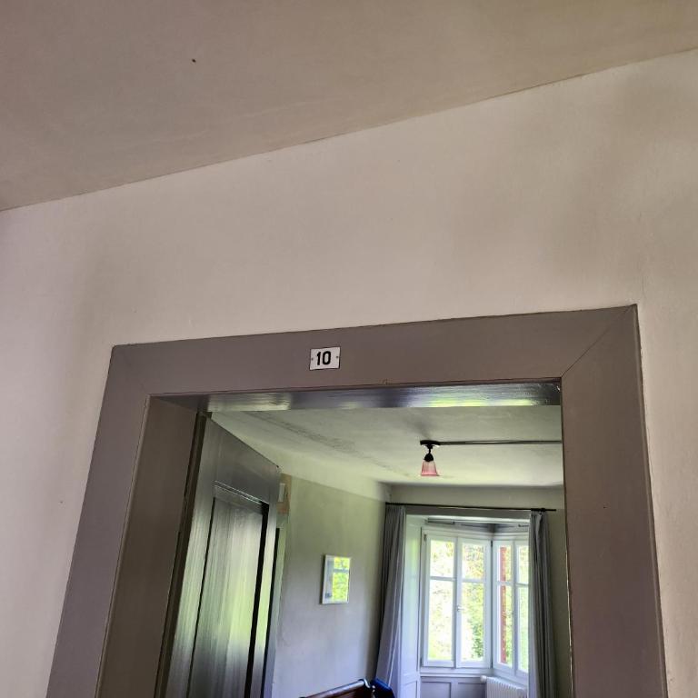 Gasthaus Crestasee - Standard Zweibettzimmer mit Gartenblick - 1