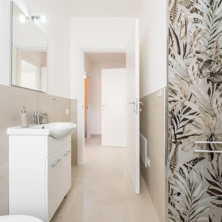 Holiday Camelia - Appartamento con 2 Camere da Letto - 7