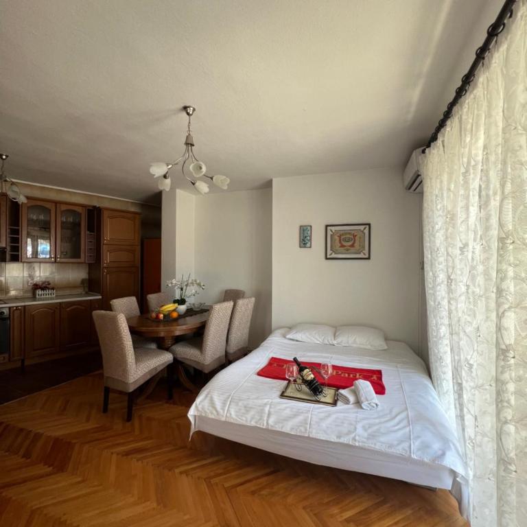 City Heart Apartments - Deluxe Double or Twin Room with Balcony - 3