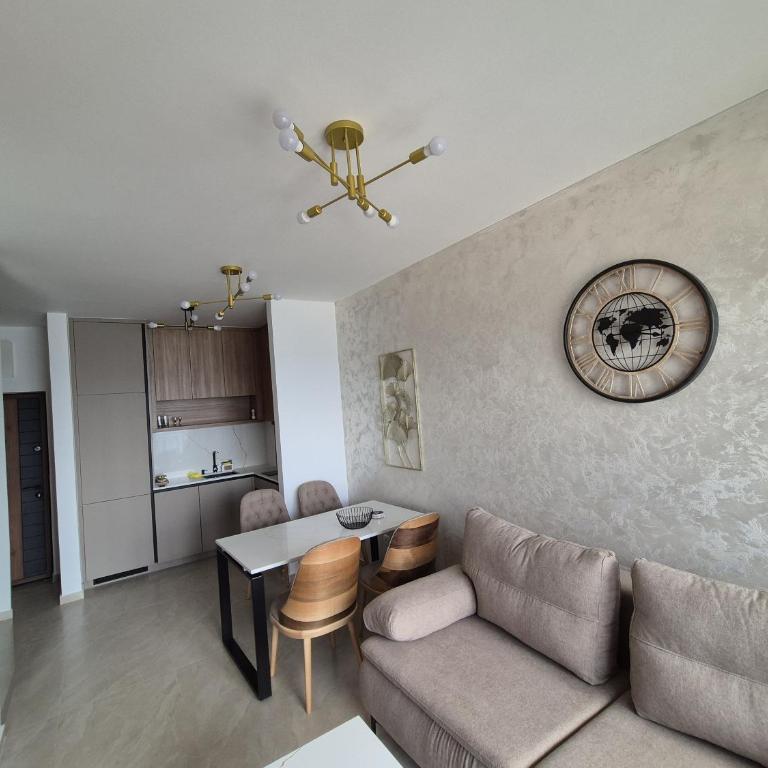 Skyline Apartments - One-Bedroom Apartment with Balcony and Sea View - 83