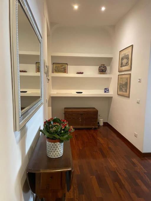 Roma Termini Barbara House - Appartamento con 2 Camere da Letto - 3