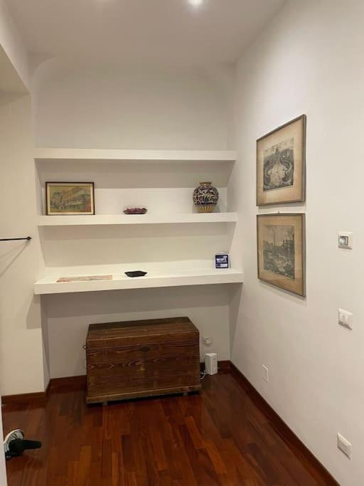 Roma Termini Barbara House - Appartamento con 2 Camere da Letto - 4