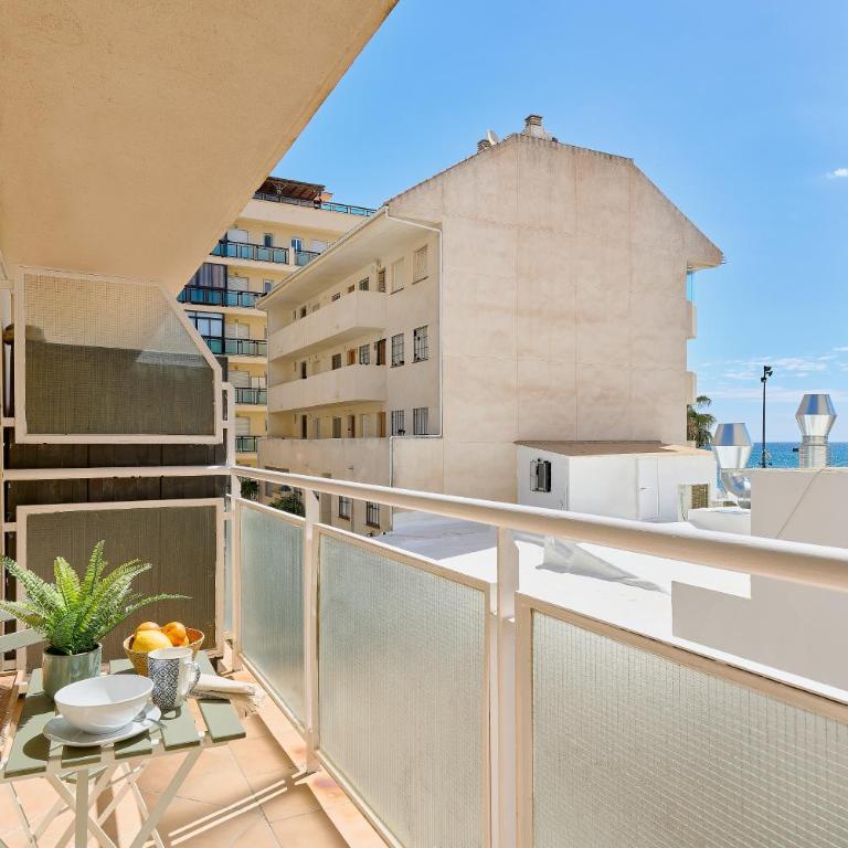 Fuengirola Beach Apartment by Stay Belonio - Apartment with Balcony and Sea View - 25