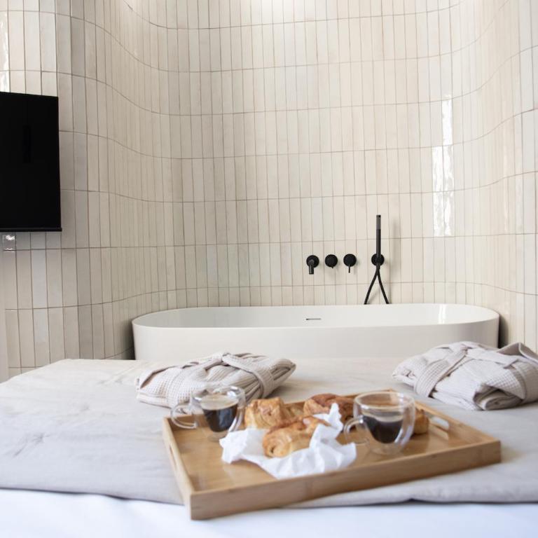 Mouchki - Chambre Double Deluxe avec Baignoire - 4