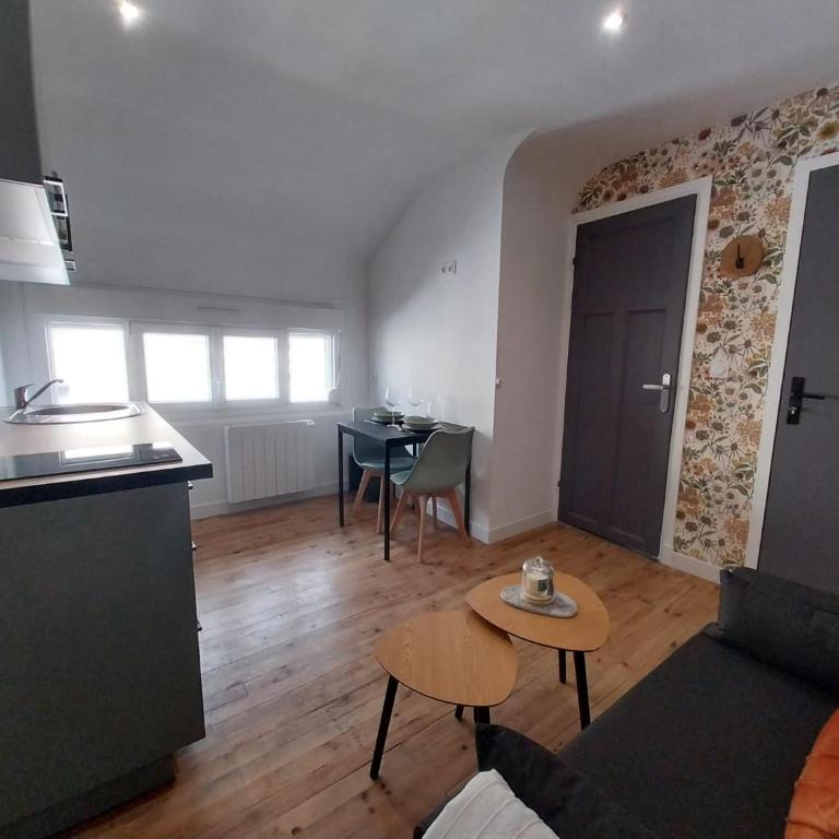 Au 26 Calais T3 - Appartement 1 Chambre - 3